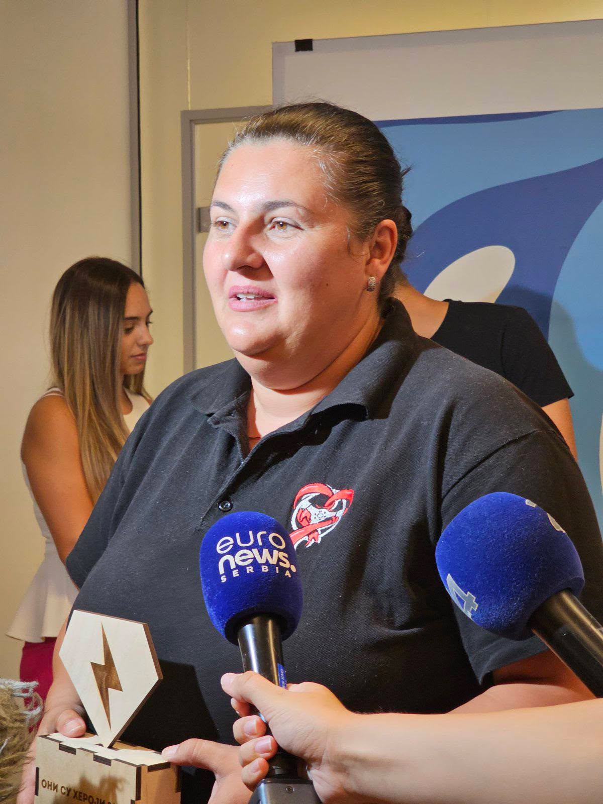 Read more about the article UDRUŽENJE Drug sa Druma – vozači sa srcem su HEROJI GODINE 2025!!!